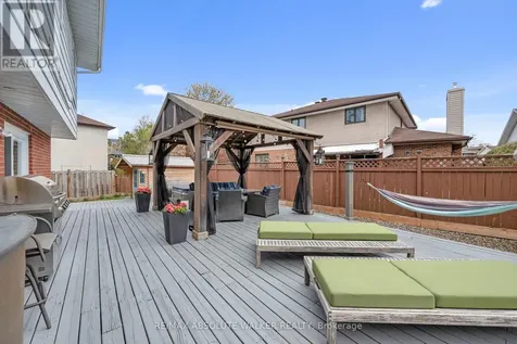 108 Plover Lane Ottawa ON K2B 8M2
