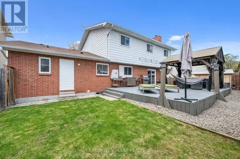 108 Plover Lane Ottawa ON K2B 8M2
