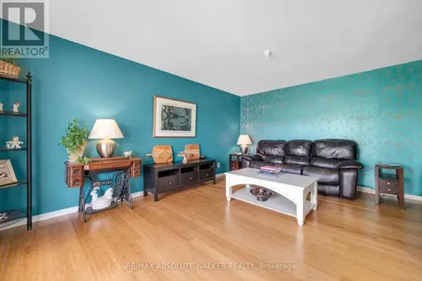 108 Plover Lane Ottawa ON K2B 8M2