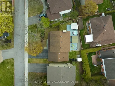 108 Plover Lane Ottawa ON K2B 8M2