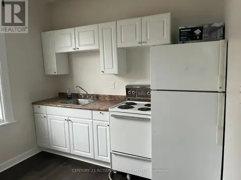 703 Cooper Street Ottawa ON K1R 5J3