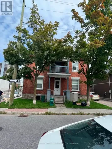 703 Cooper Street Ottawa ON K1R 5J3