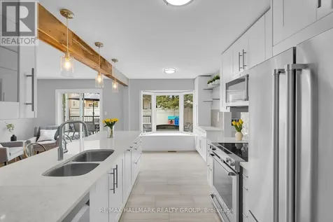 1089 Chablis Park Ottawa ON K1C 2T5