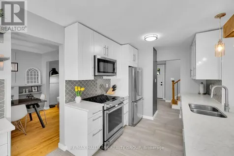 1089 Chablis Park Ottawa ON K1C 2T5