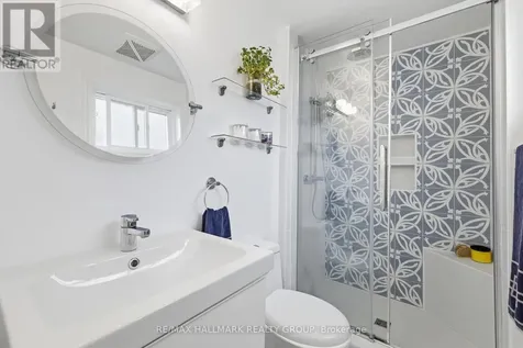 1089 Chablis Park Ottawa ON K1C 2T5