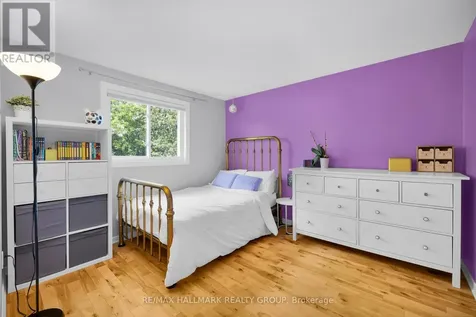 1089 Chablis Park Ottawa ON K1C 2T5