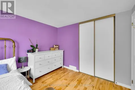 1089 Chablis Park Ottawa ON K1C 2T5