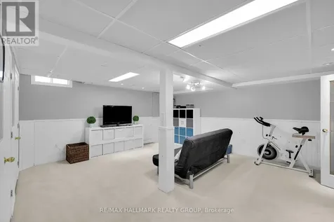 1089 Chablis Park Ottawa ON K1C 2T5