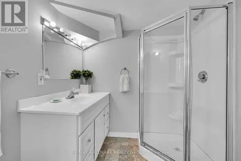 1089 Chablis Park Ottawa ON K1C 2T5