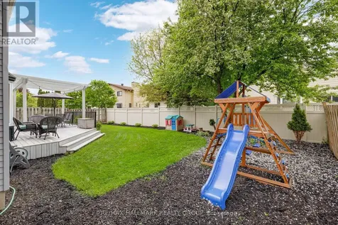 1089 Chablis Park Ottawa ON K1C 2T5