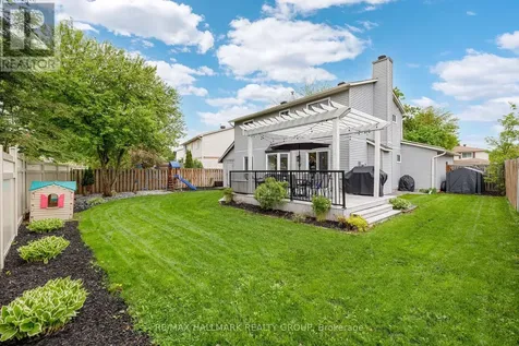 1089 Chablis Park Ottawa ON K1C 2T5