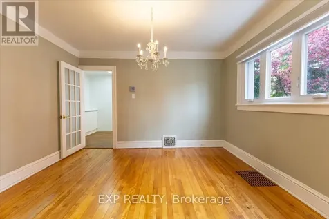 46 Kinnear Street Ottawa ON K1Y 3R6