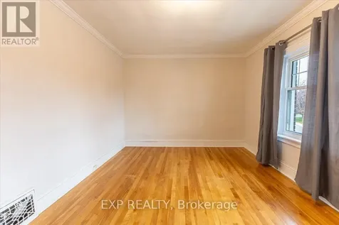 46 Kinnear Street Ottawa ON K1Y 3R6