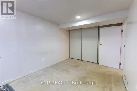 46 Kinnear Street Ottawa ON K1Y 3R6