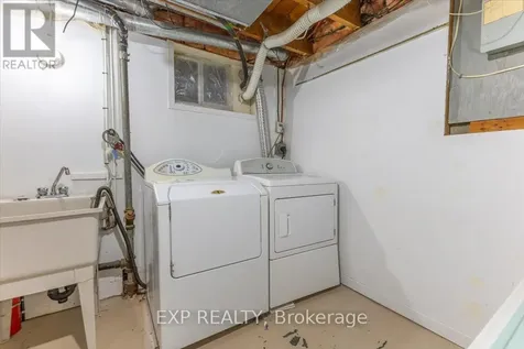 46 Kinnear Street Ottawa ON K1Y 3R6