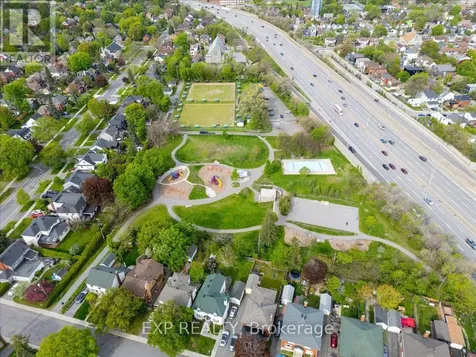 46 Kinnear Street Ottawa ON K1Y 3R6