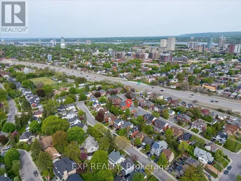 46 Kinnear Street Ottawa ON K1Y 3R6