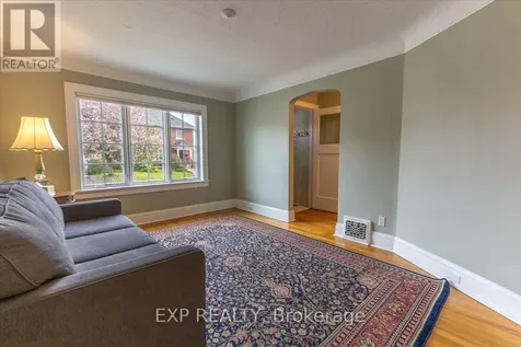 46 Kinnear Street Ottawa ON K1Y 3R6