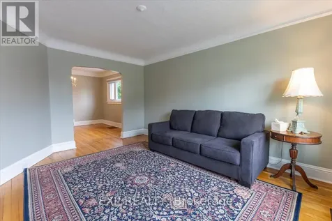 46 Kinnear Street Ottawa ON K1Y 3R6