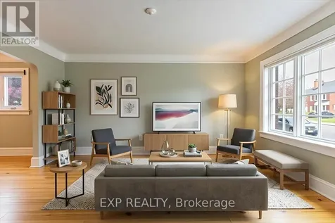 46 Kinnear Street Ottawa ON K1Y 3R6