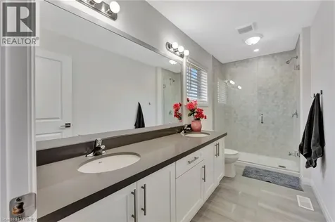 16 Cumberland Street Brantford ON N3S 7J6
