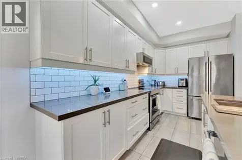 16 Cumberland Street Brantford ON N3S 7J6