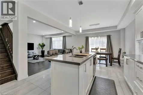 16 Cumberland Street Brantford ON N3S 7J6