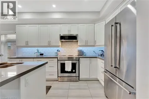 16 Cumberland Street Brantford ON N3S 7J6
