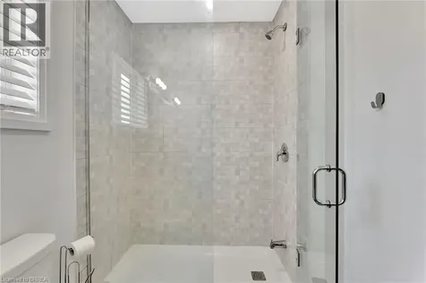 16 Cumberland Street Brantford ON N3S 7J6