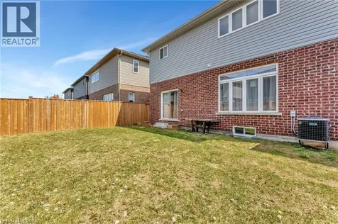 16 Cumberland Street Brantford ON N3S 7J6