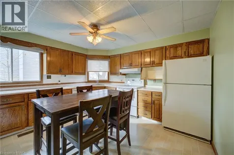 37 Frank Street Brantford ON N3T 5E1