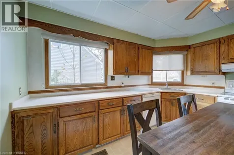 37 Frank Street Brantford ON N3T 5E1