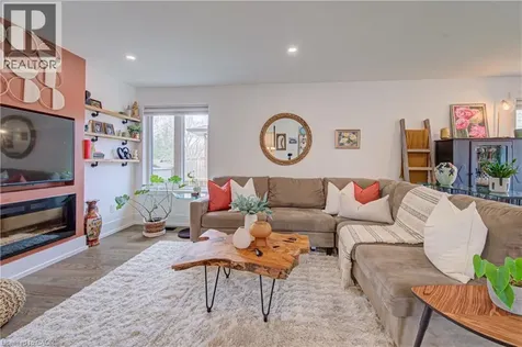 1486 Augustine Drive Burlington ON L7P 2N2