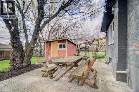 1486 Augustine Drive Burlington ON L7P 2N2