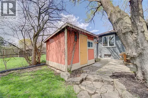 1486 Augustine Drive Burlington ON L7P 2N2