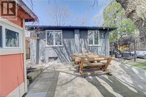1486 Augustine Drive Burlington ON L7P 2N2
