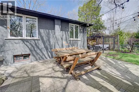 1486 Augustine Drive Burlington ON L7P 2N2