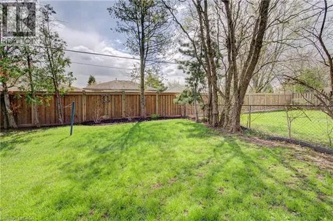 1486 Augustine Drive Burlington ON L7P 2N2