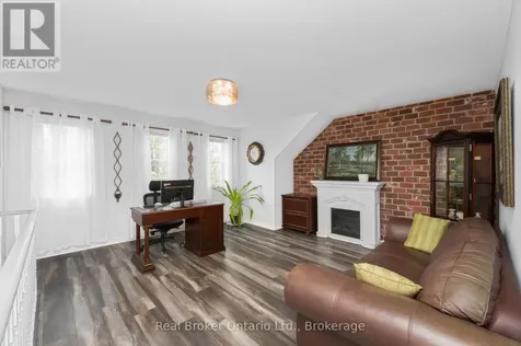 176 Osborn Avenue Brantford ON N3T 6S7