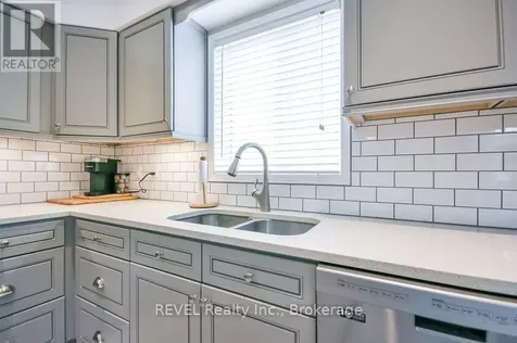 179 Luckport Crescent Midland ON L4R 4Y1