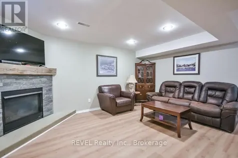 179 Luckport Crescent Midland ON L4R 4Y1