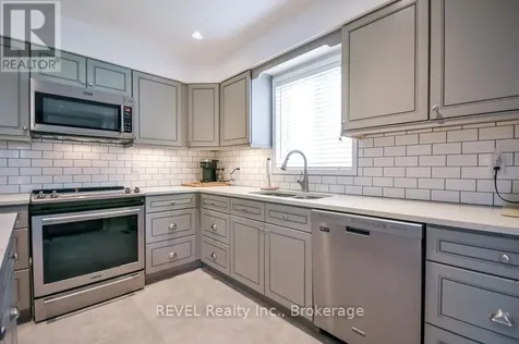 179 Luckport Crescent Midland ON L4R 4Y1