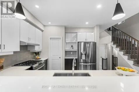 35 Plank Street Ottawa ON K2V 0M4