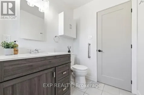 1482 Gillan Road Horton ON K7V 3Z4