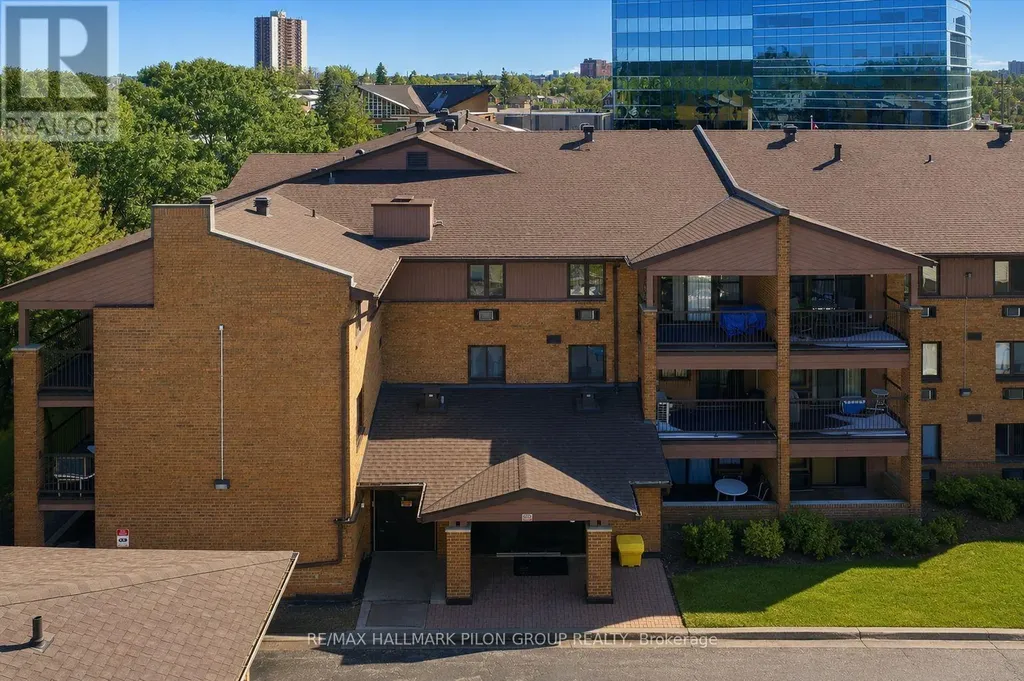 316 Savard Avenue Ottawa ON K1L 7S2