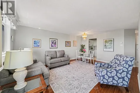 1025 Grenon Avenue Ottawa ON K2B 8S5