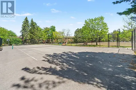 1025 Grenon Avenue Ottawa ON K2B 8S5