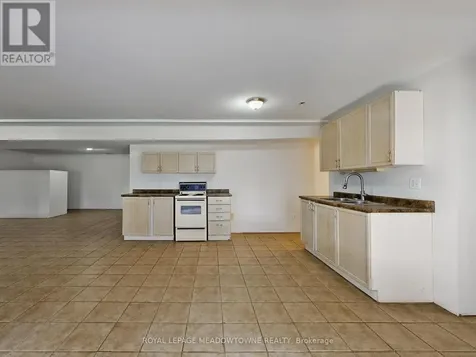 4958 Wellington Road 125 Erin ON L7J 2L9
