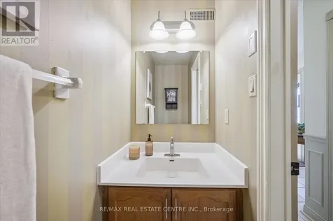 40 Beasley Crescent Cambridge ON N1T 1K1