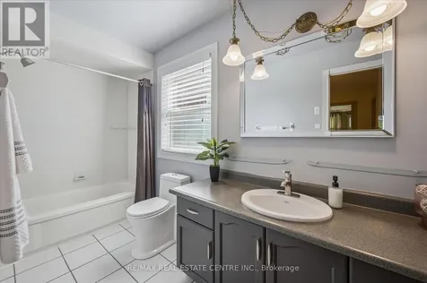 40 Beasley Crescent Cambridge ON N1T 1K1